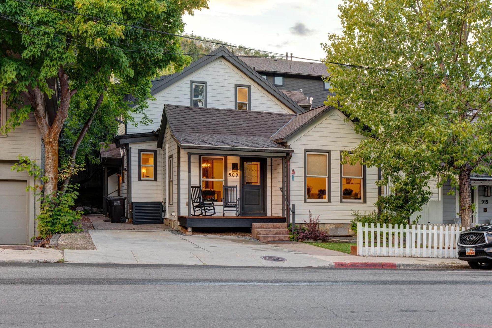 909 Park Ave Home Парк Сити Екстериор снимка